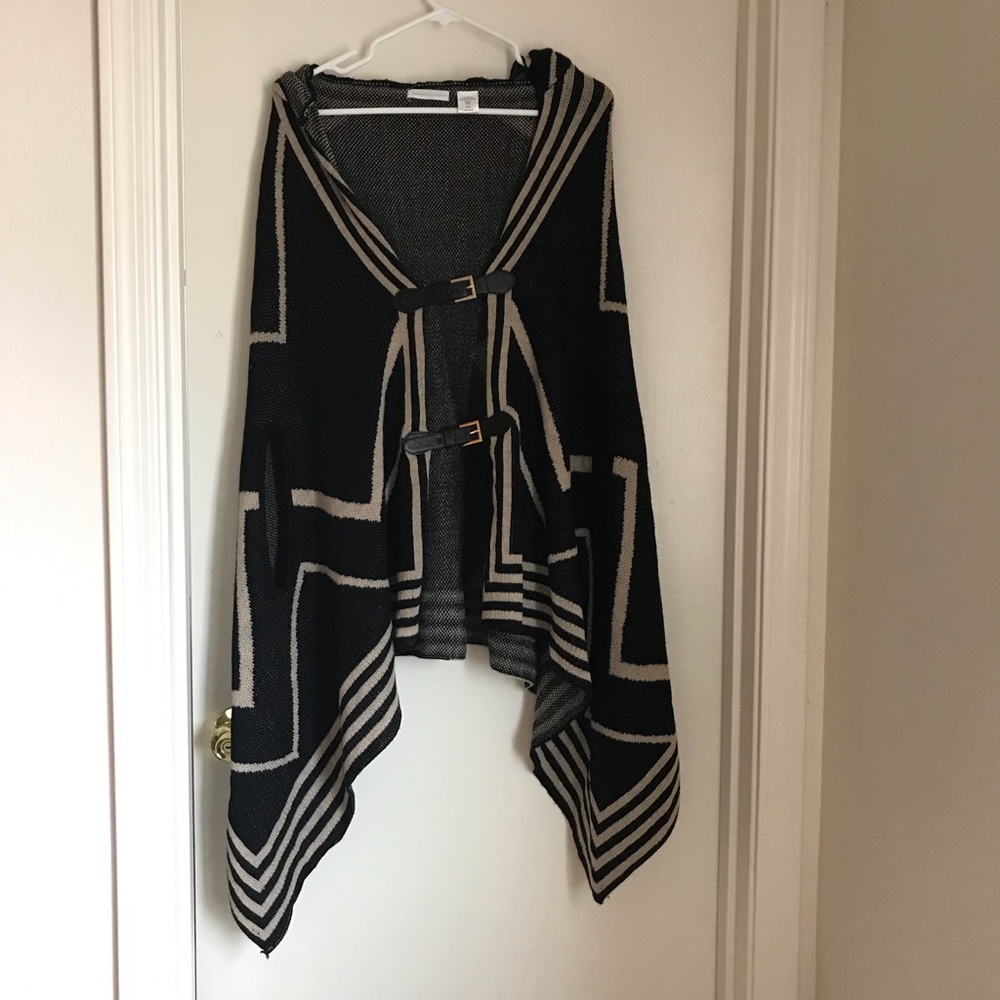 Women’s hooded shawl